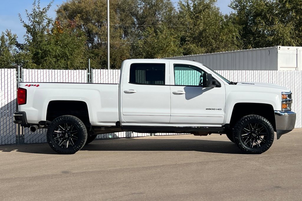 Used 2019 Chevrolet Silverado 2500 LT image 3