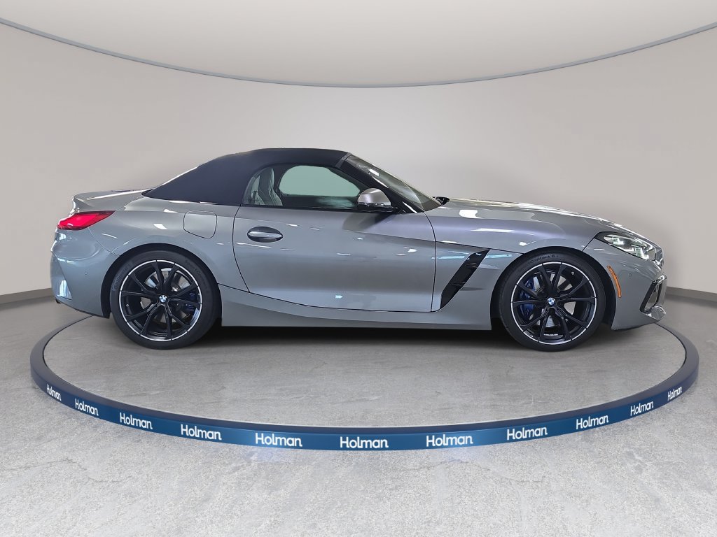 Certified 2025 BMW Z4 M40i w/ Premium Package RWD image 6