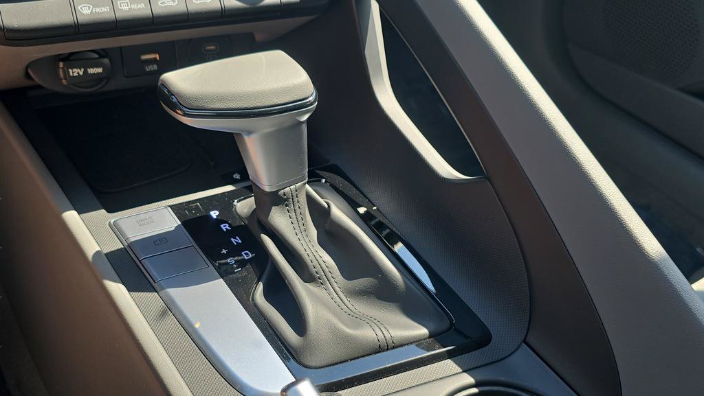 New 2026 Hyundai Elantra Sport FWD image 22