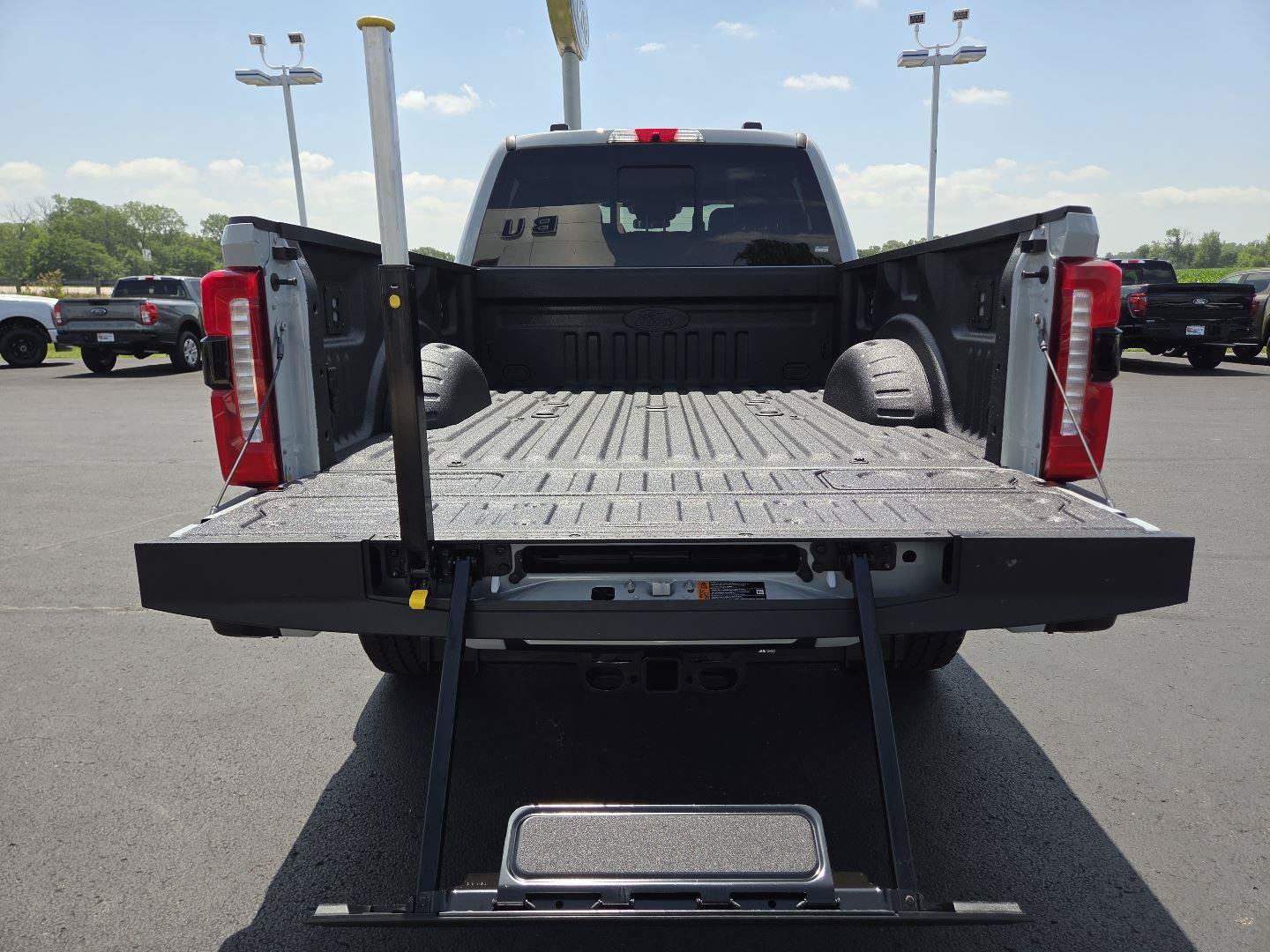 New 2026 Ford F350 Lariat w/ Black Appearance Package AWD/4WD image 23