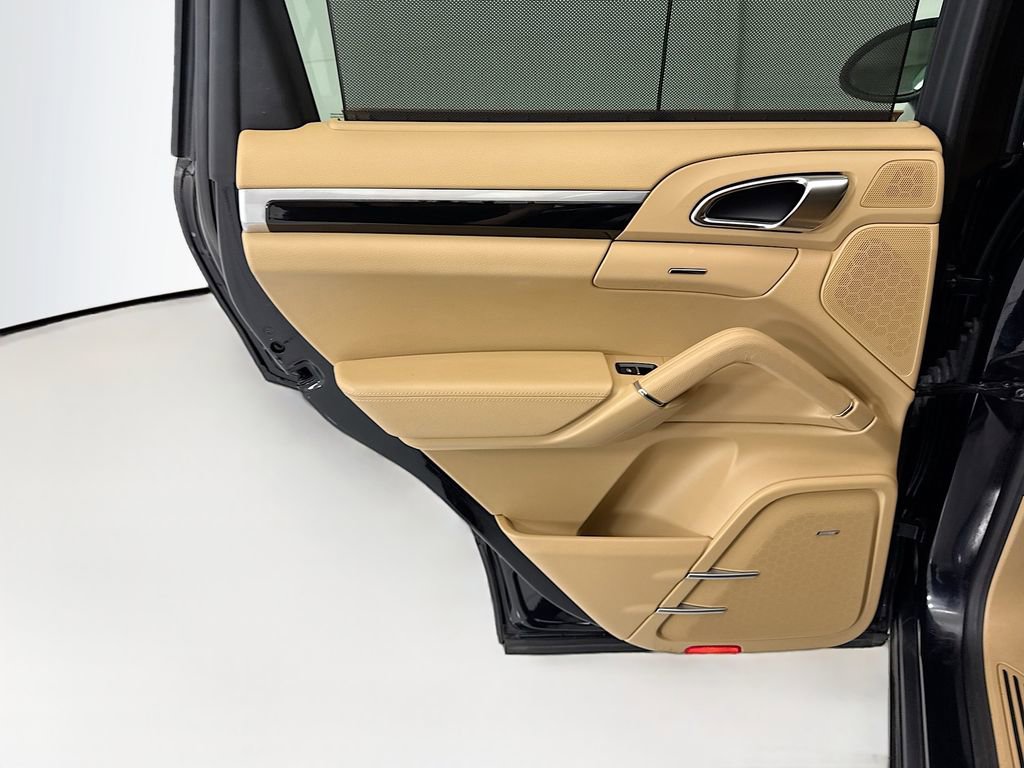 Used 2014 Porsche Cayenne Diesel image 24