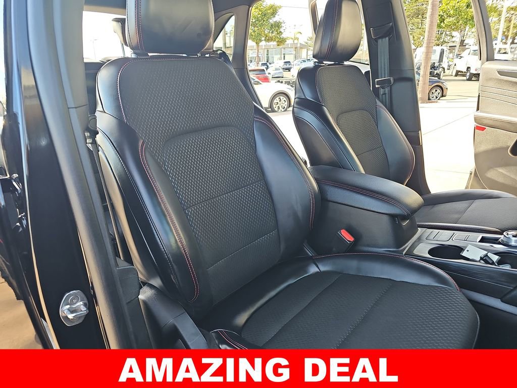 Used 2025 Ford Escape ST-Line image 10