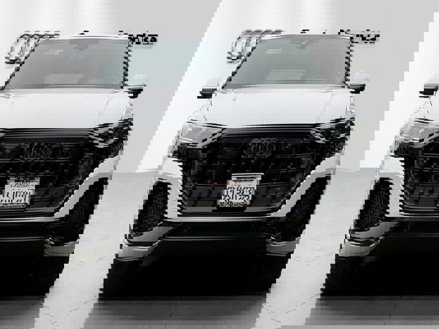 Used 2025 Audi Q8 Premium Plus w/ Premium Plus Package image 9