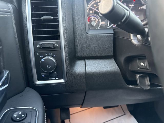 Used 2016 RAM 1500 Limited image 22