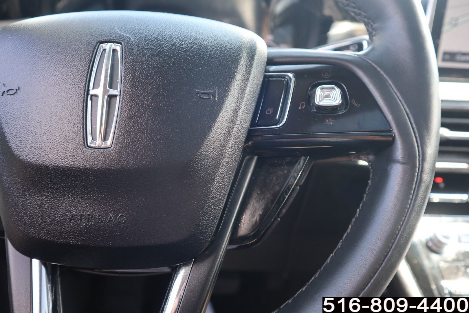 Used 2022 Lincoln Corsair AWD w/ Premium Package image 18
