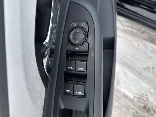 Used 2021 Chevrolet Bolt Premier w/ Infotainment Package image 13