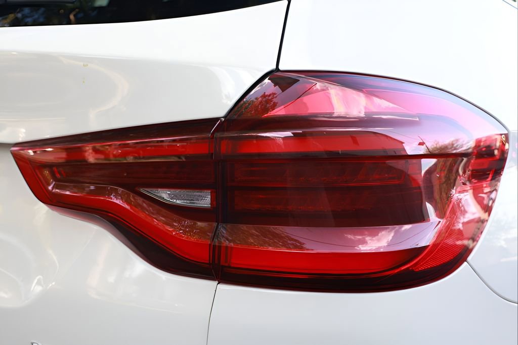 Used 2021 BMW X3 xDrive30i w/ Convenience Package AWD/4WD image 17