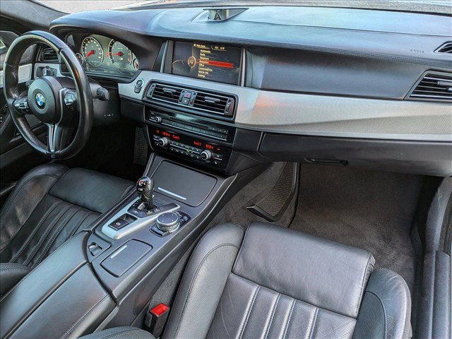 Used 2016 BMW M5 RWD image 23