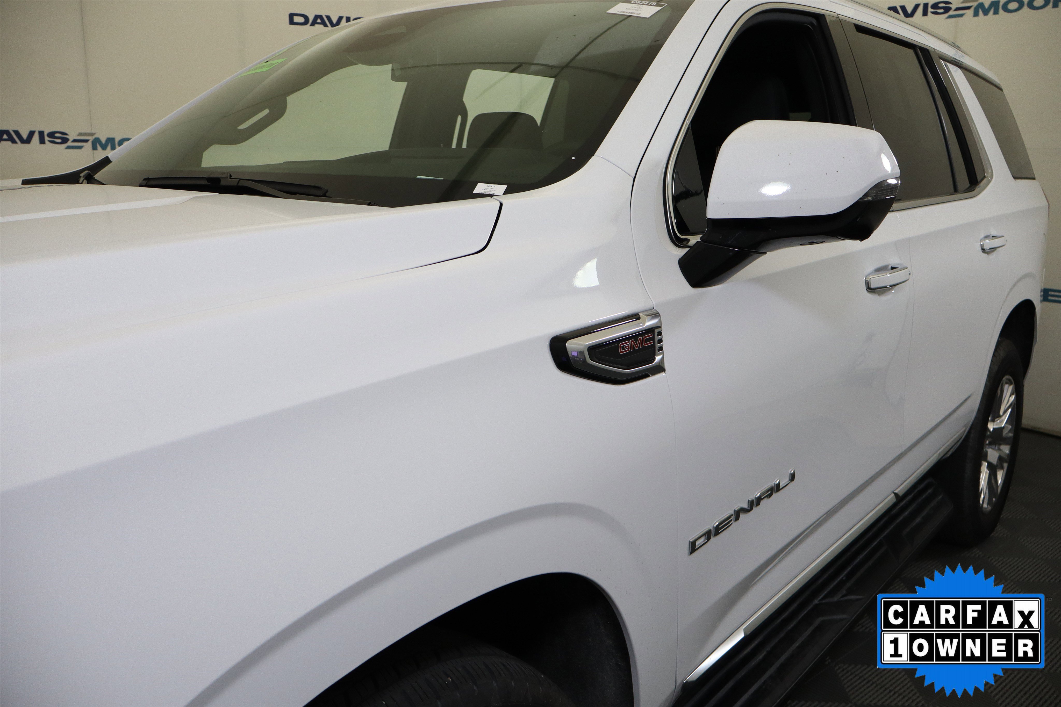Used 2025 GMC Yukon Denali AWD/4WD image 13