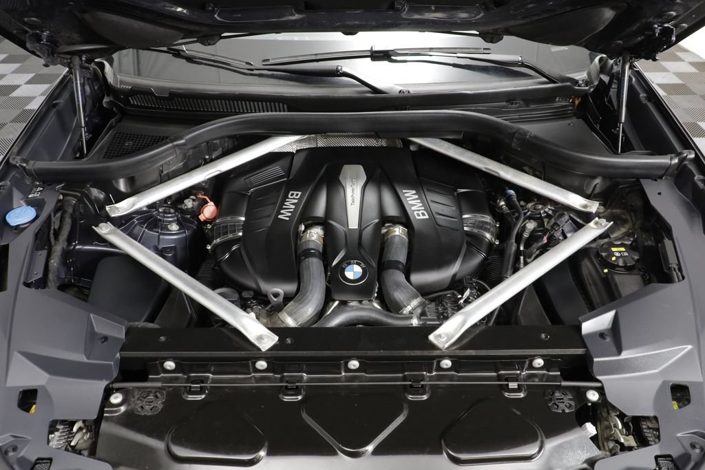 Used 2019 BMW X5 xDrive50i w/ M Sport Package AWD/4WD image 25