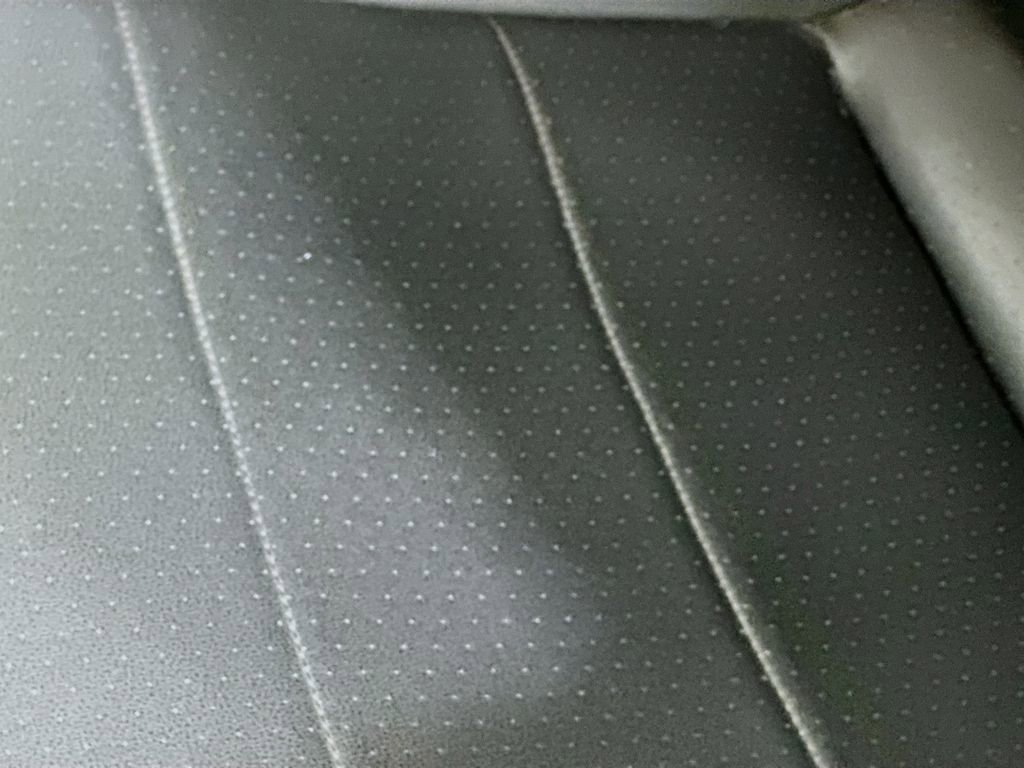 Used 2021 Volkswagen Tiguan SE image 31