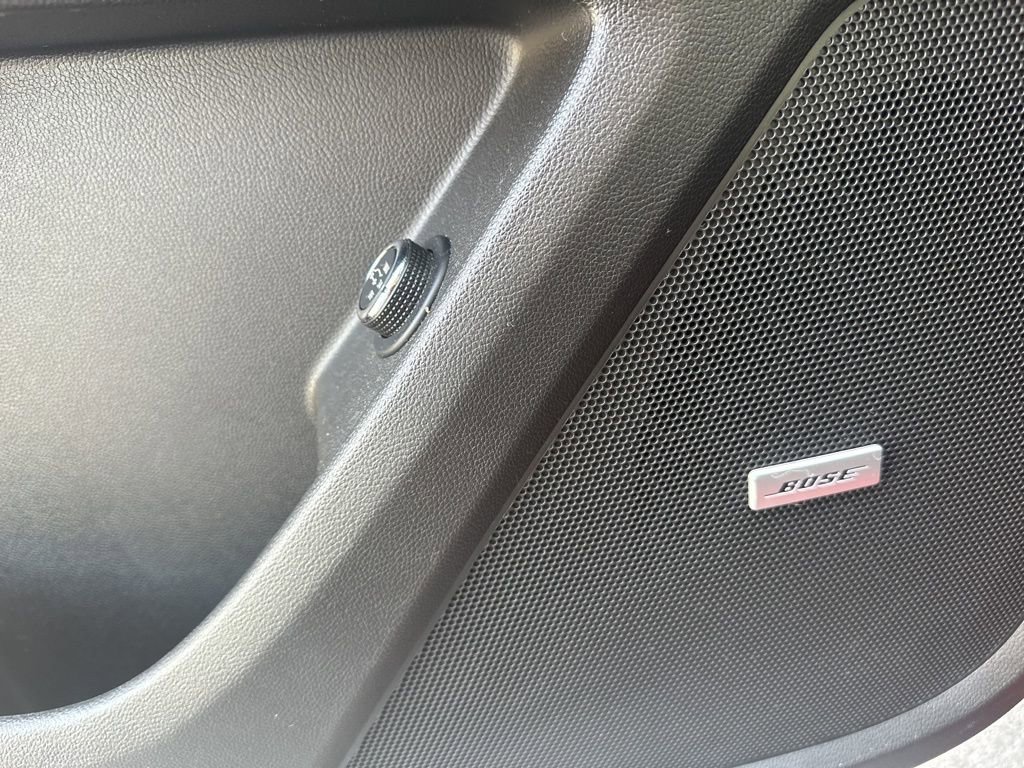 Used 2022 Chevrolet Traverse Premier w/ LPO, Cargo Package image 11