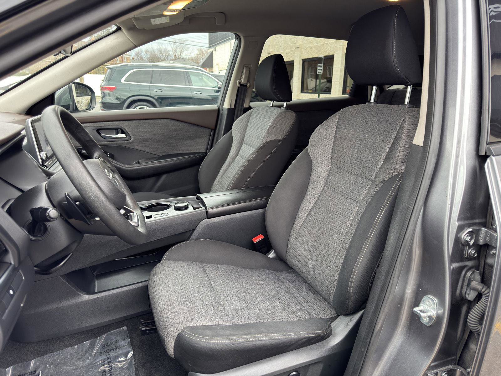 Used 2021 Nissan Rogue SV AWD/4WD image 19