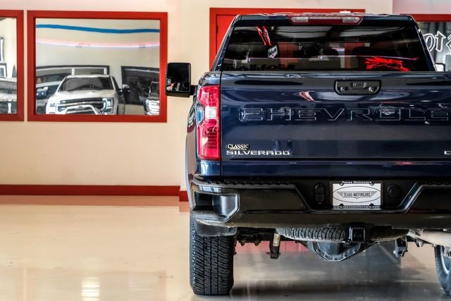 Used 2023 Chevrolet Silverado 2500 Custom w/ Custom Convenience Package image 43