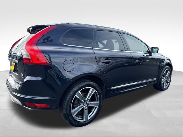 Used 2017 Volvo XC60 T6 Dynamic w/ Preferred Option Package image 18