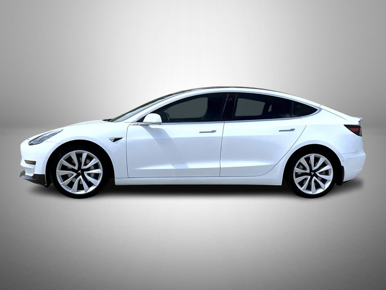 Used 2018 Tesla Model 3 Performance image 8