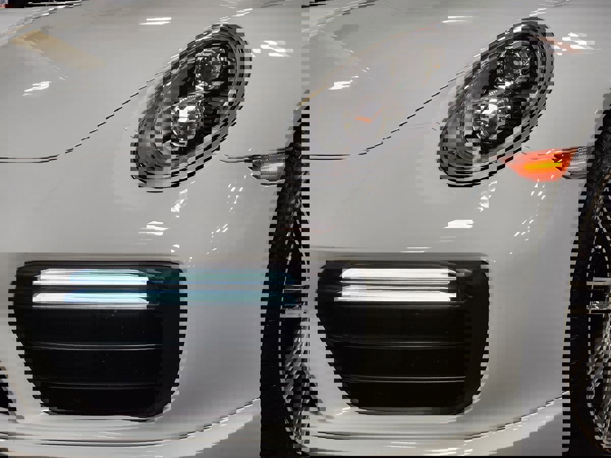 Used 2019 Porsche 911 Turbo image 18