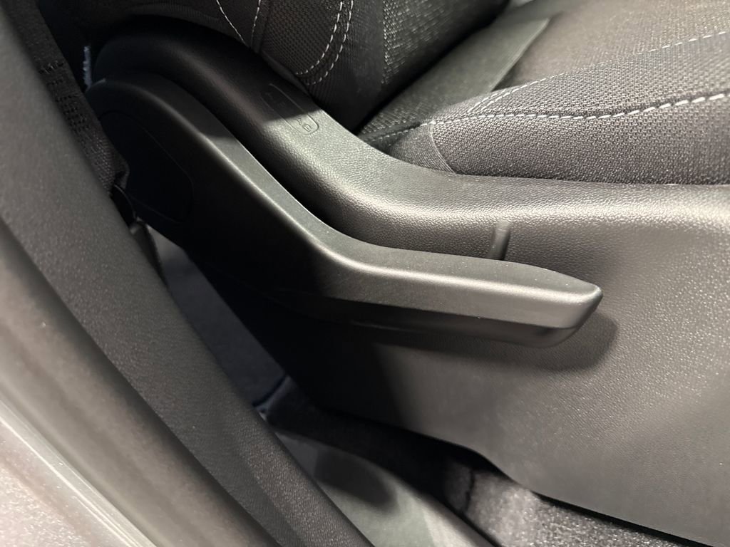 New 2026 Chevrolet Traverse LT w/ Midnight/Sport Edition FWD image 33