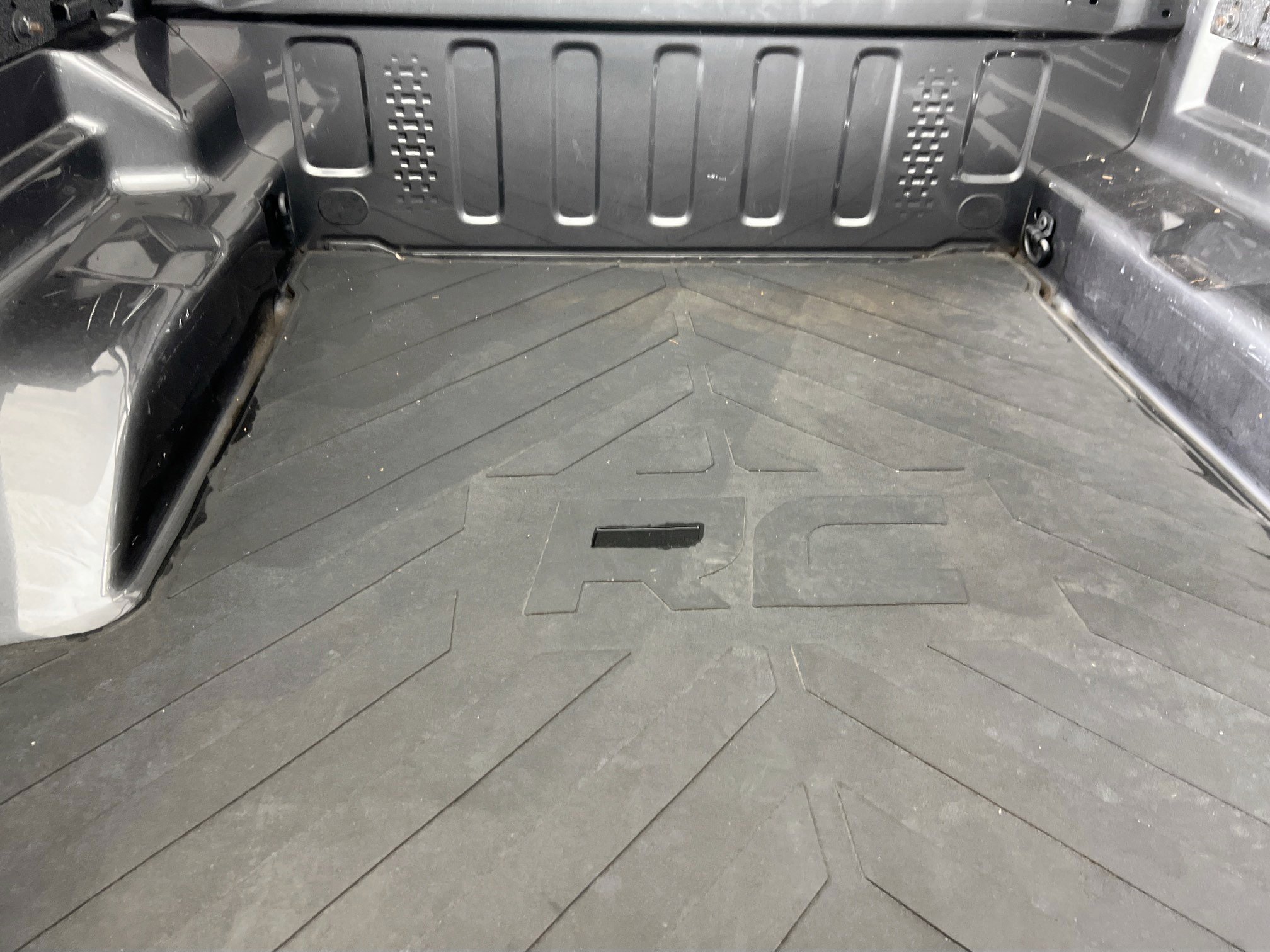 Used 2023 Jeep Gladiator Willys image 23