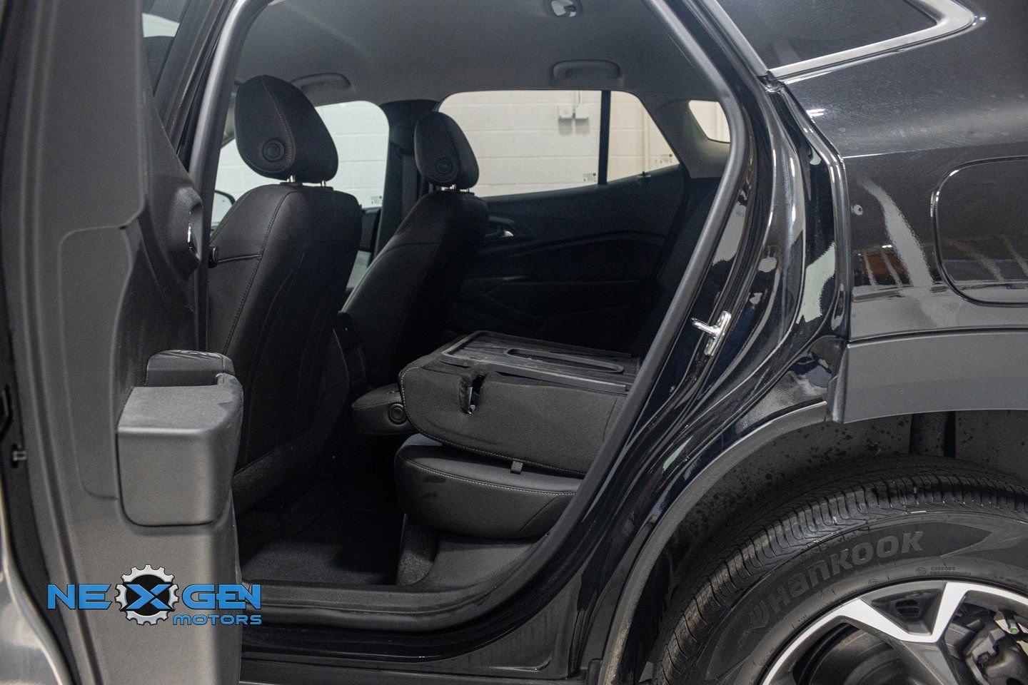 Used 2025 Chevrolet Trax LT w/ Driver Confidence Package image 26