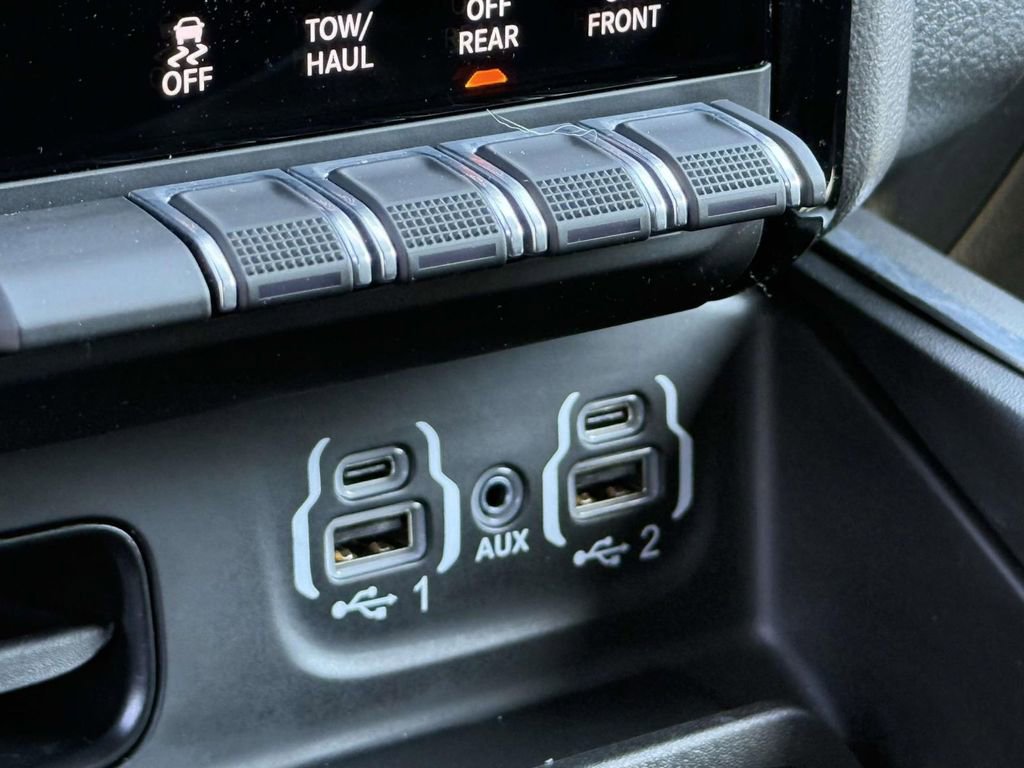 Used 2023 RAM 1500 Laramie image 27