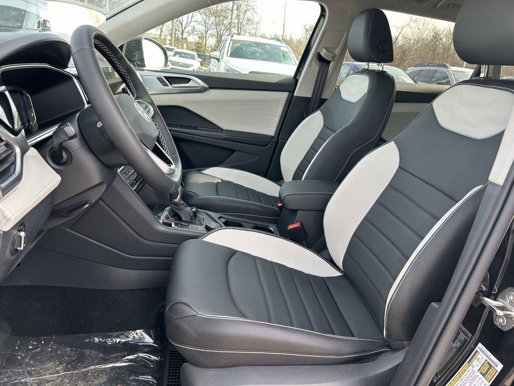 New 2026 Volkswagen Taos SEL AWD/4WD image 23