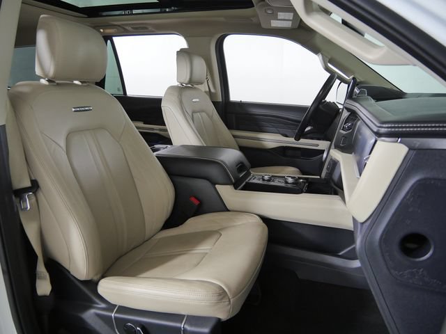 Certified 2024 Ford Expedition Platinum AWD/4WD image 11