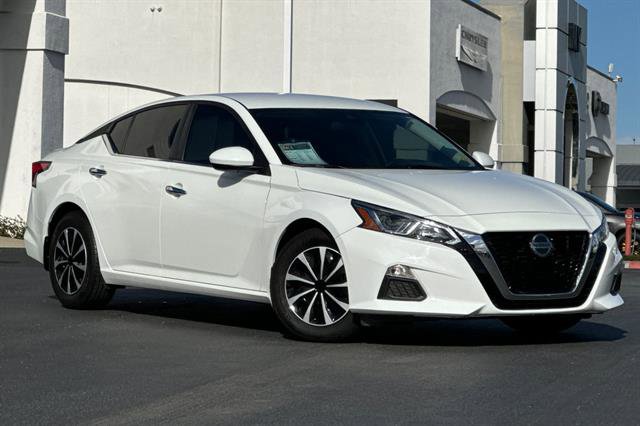 Used 2021 Nissan Altima 2.5 S image 2