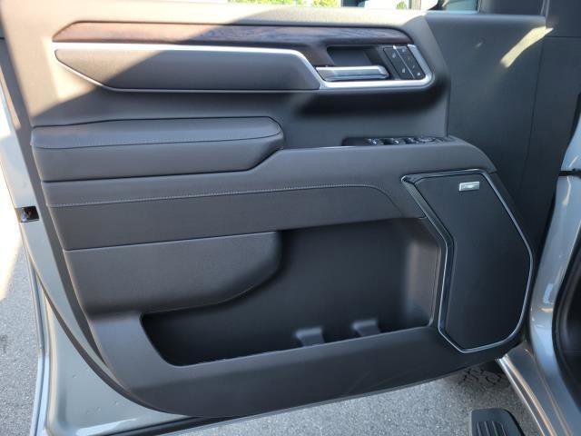 New 2026 GMC Sierra 2500 SLT w/ SLT Convenience Package image 19