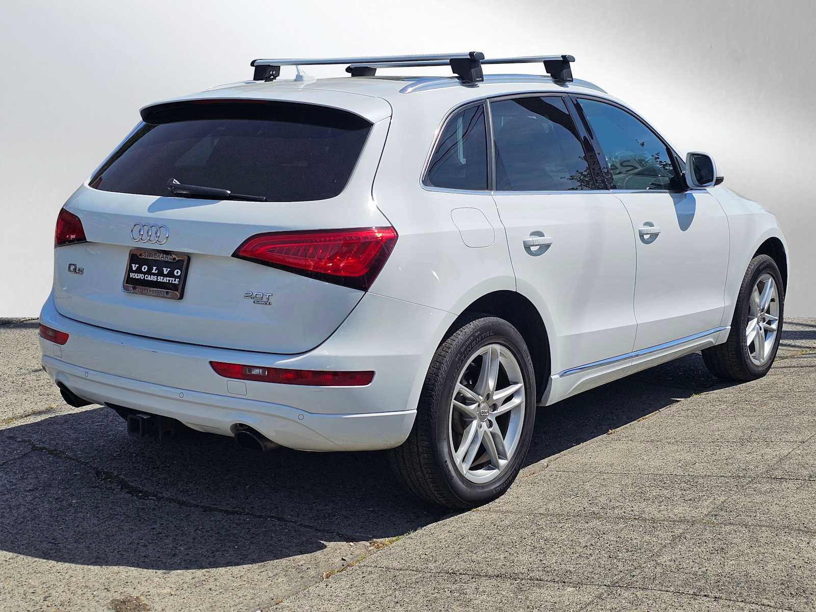 Used 2014 Audi Q5 2.0T Premium Plus w/ Premium Plus Package AWD/4WD image 3