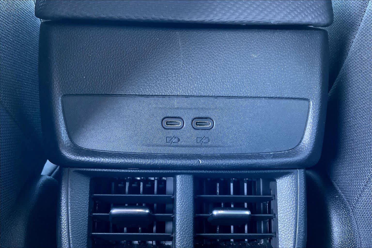 Used 2026 Chevrolet Equinox LT AWD/4WD image 34