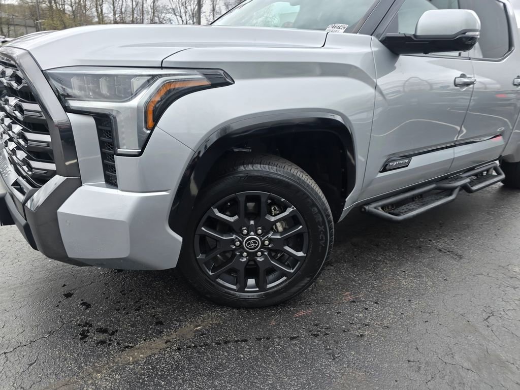 Used 2023 Toyota Tundra Platinum AWD/4WD image 2