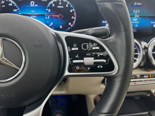 Used 2023 Mercedes-Benz GLB 250 image 12