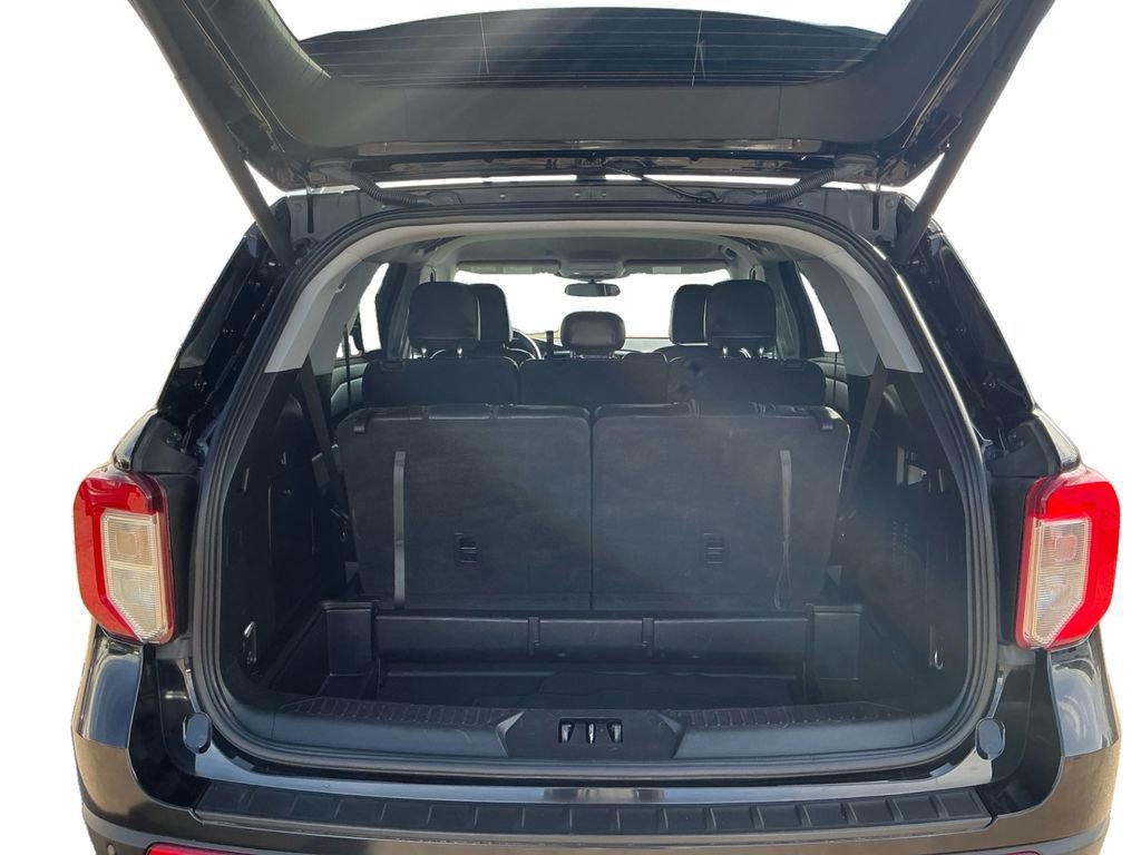 Used 2024 Ford Explorer XLT w/ Equipment Group 202A image 19