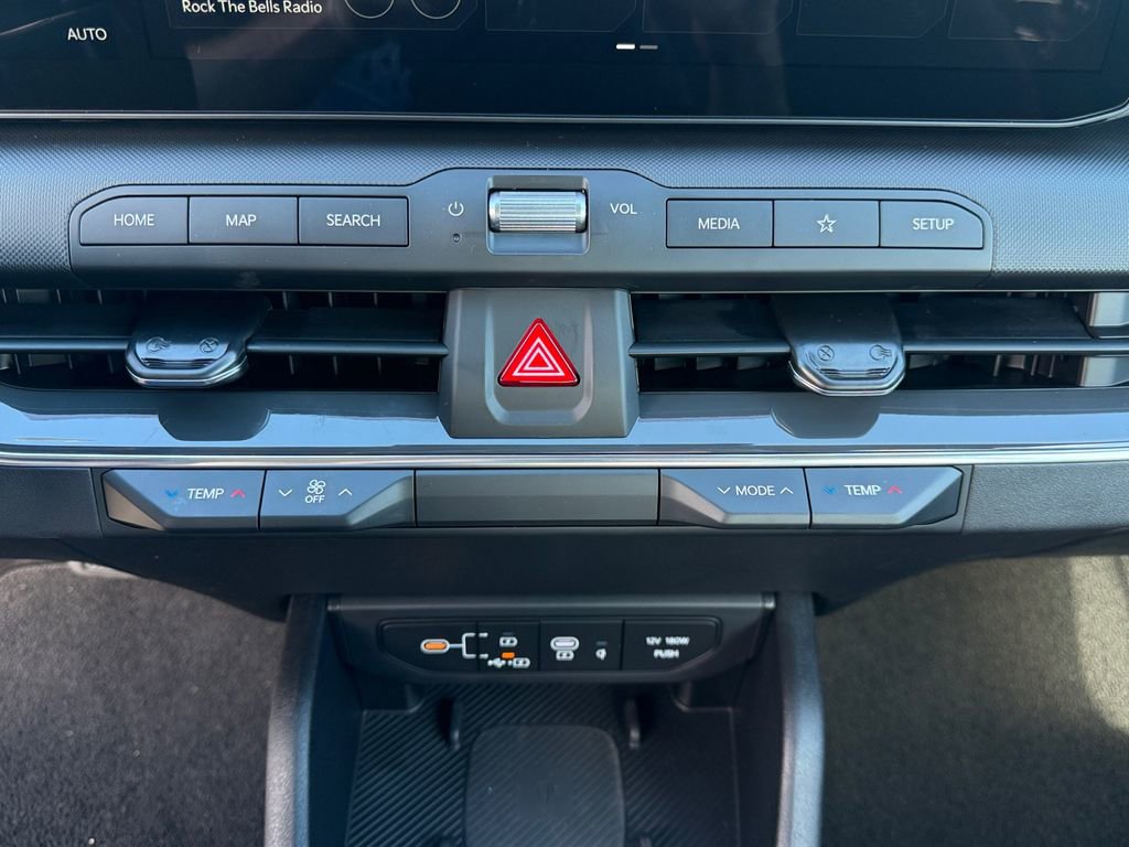 New 2025 Kia K4 EX image 17
