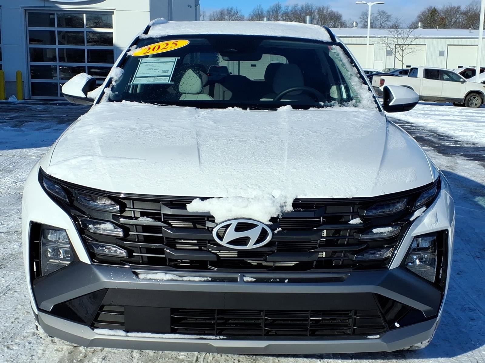 Used 2025 Hyundai Tucson SEL image 2