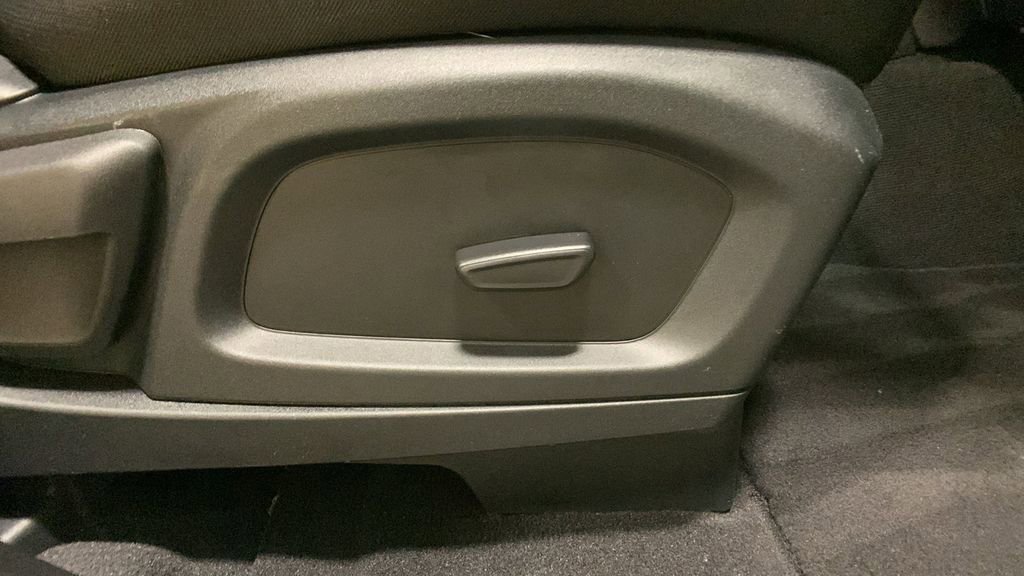 Certified 2023 Ford Explorer XLT image 13