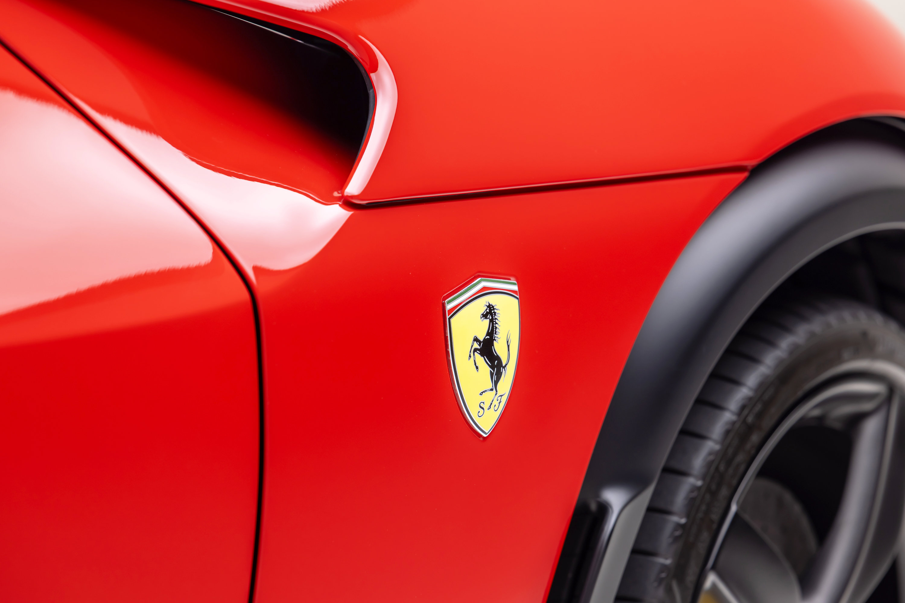 Certified 2026 Ferrari Purosangue AWD/4WD image 30