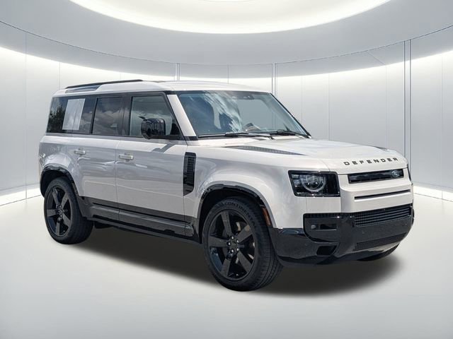 Used 2026 Land Rover Defender 110 X-Dynamic SE AWD/4WD image 3