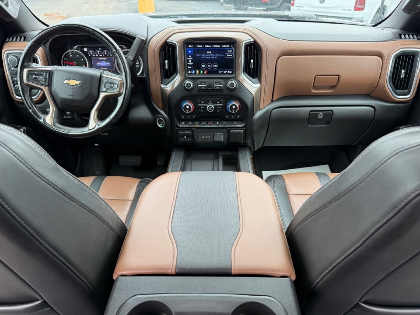 Used 2023 Chevrolet Silverado 3500 High Country image 11