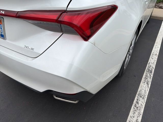 Used 2022 Toyota Avalon XLE FWD image 9