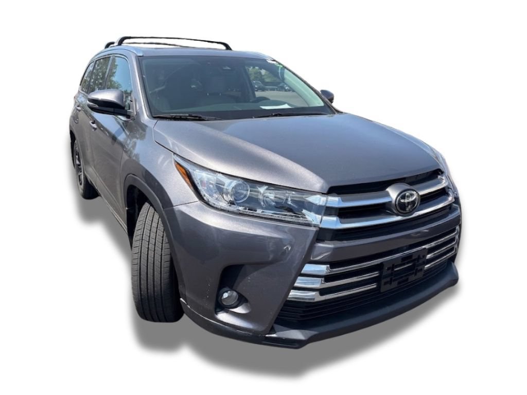 Used 2017 Toyota Highlander Limited Platinum AWD/4WD image 2