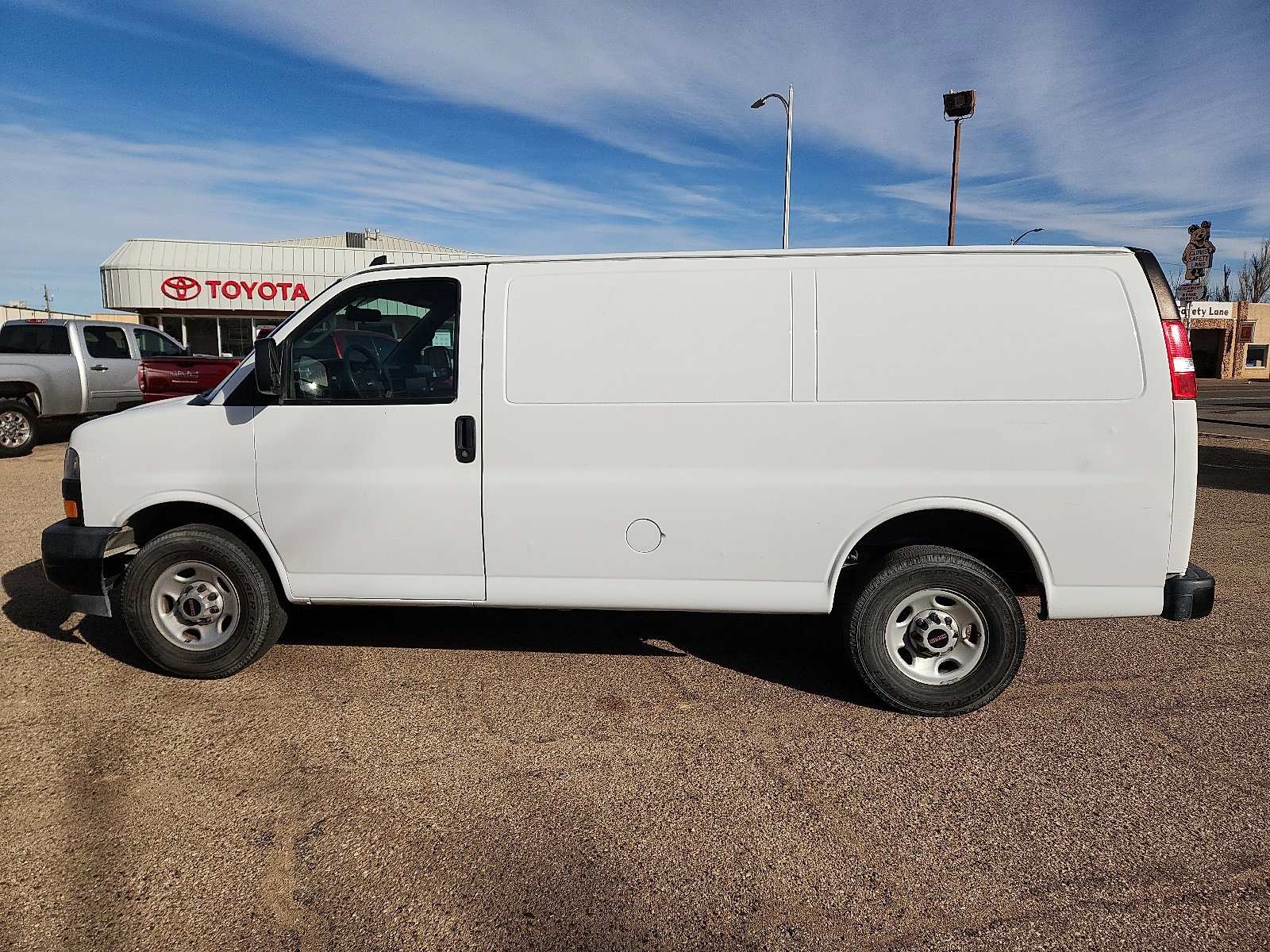 Used 2020 GMC Savana 2500 w/ Driver Convenience Package image 2