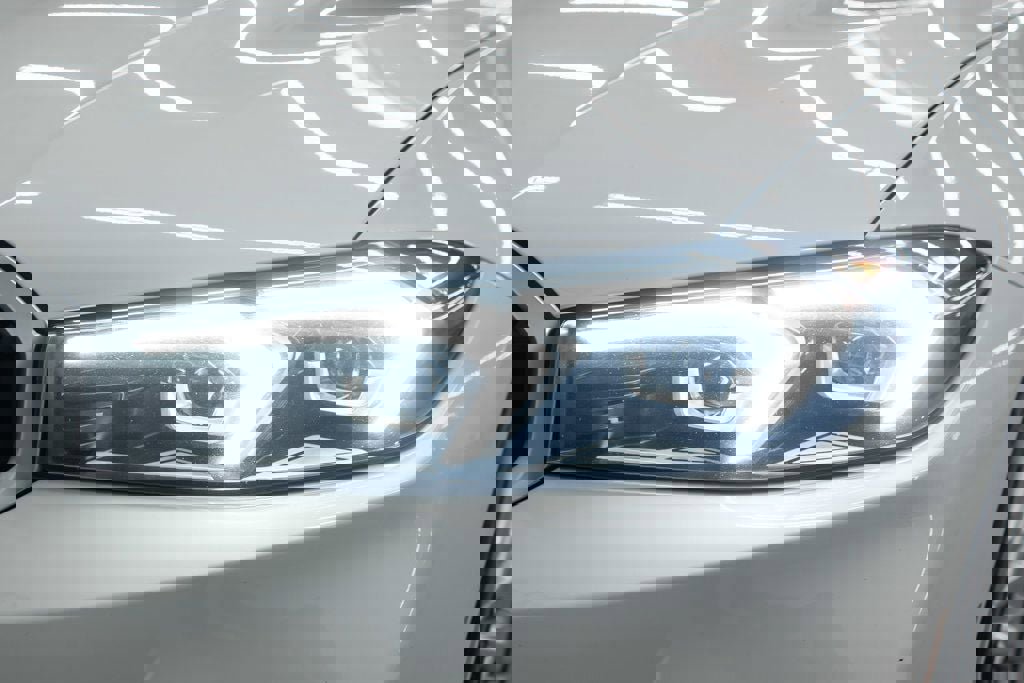 Used 2024 BMW 330i xDrive Sedan w/ Convenience Package image 44