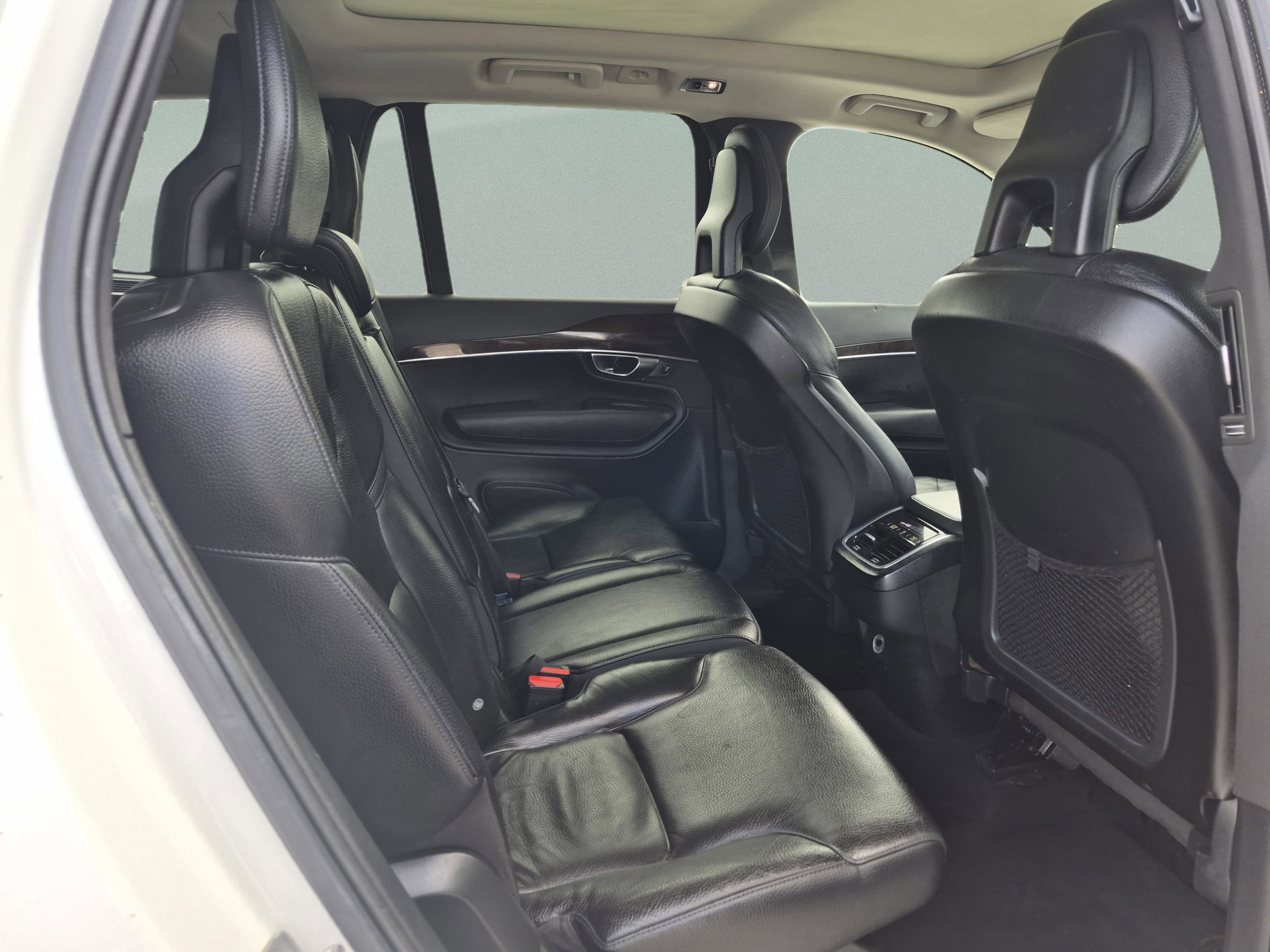 Used 2017 Volvo XC90 T6 Momentum w/ Vision Package AWD/4WD image 24