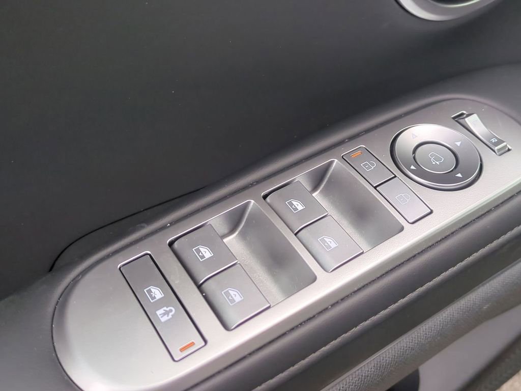 Used 2026 Hyundai Palisade Calligraphy image 11