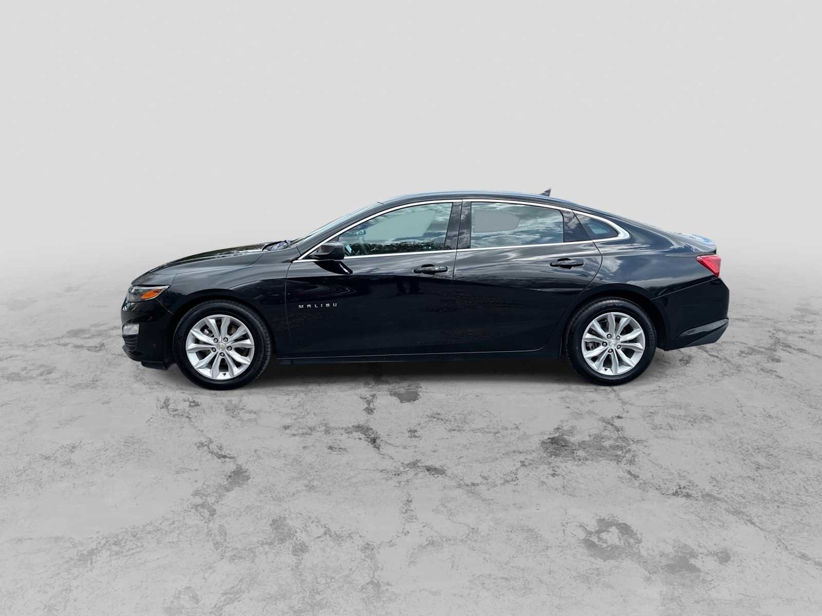 Used 2023 Chevrolet Malibu LT FWD image 5