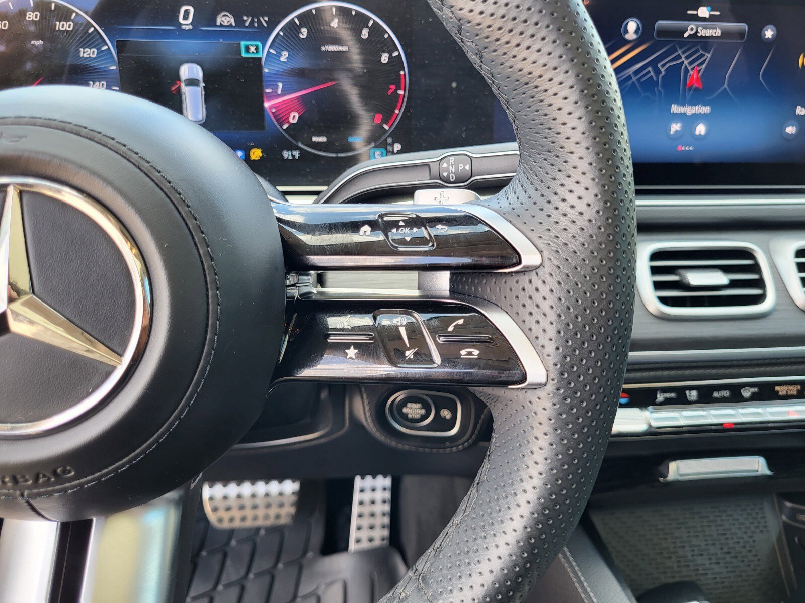 Used 2024 Mercedes-Benz GLS 580 4MATIC image 29