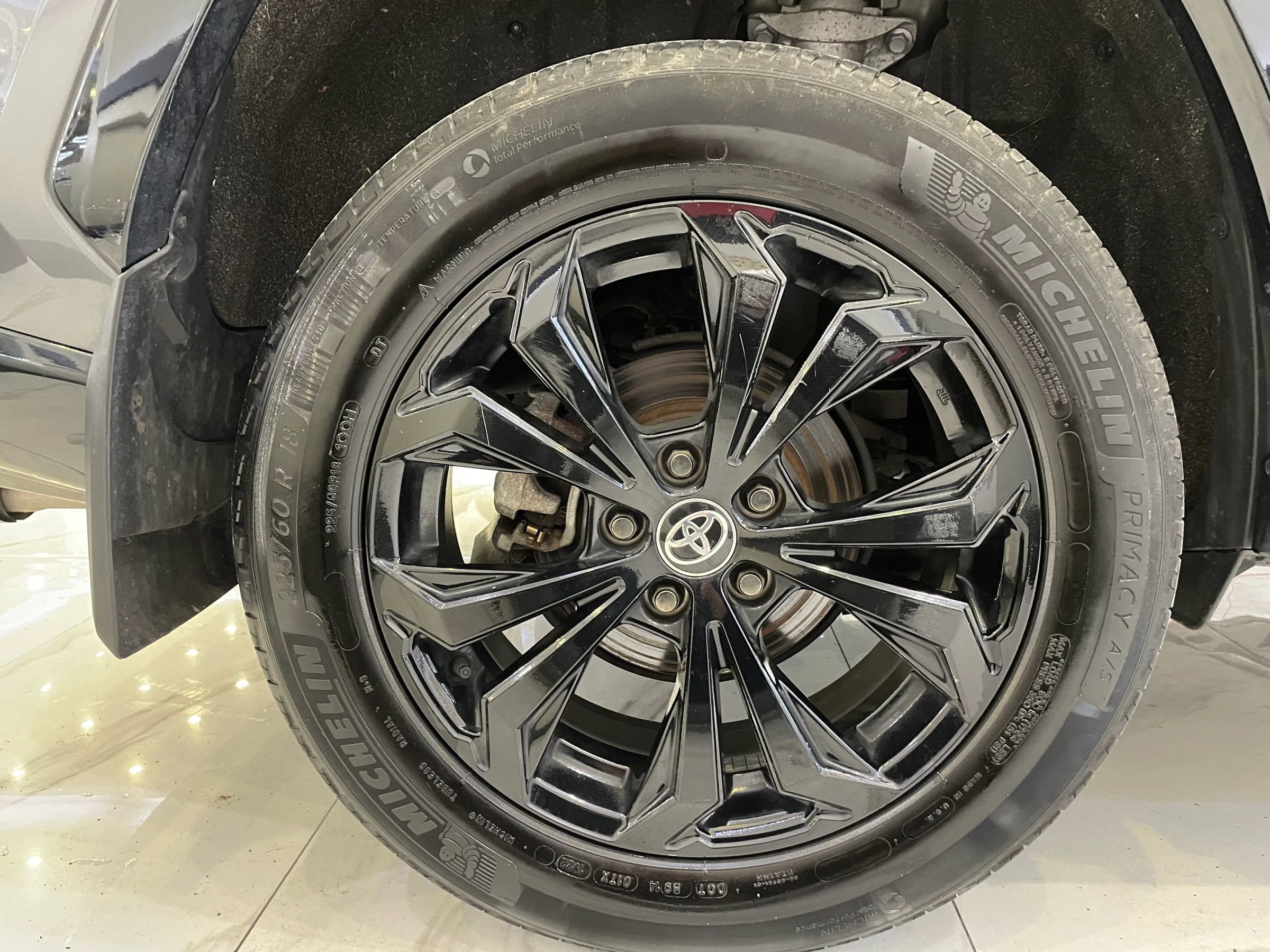 Used 2022 Toyota RAV4 SE w/ Convenience Package image 7