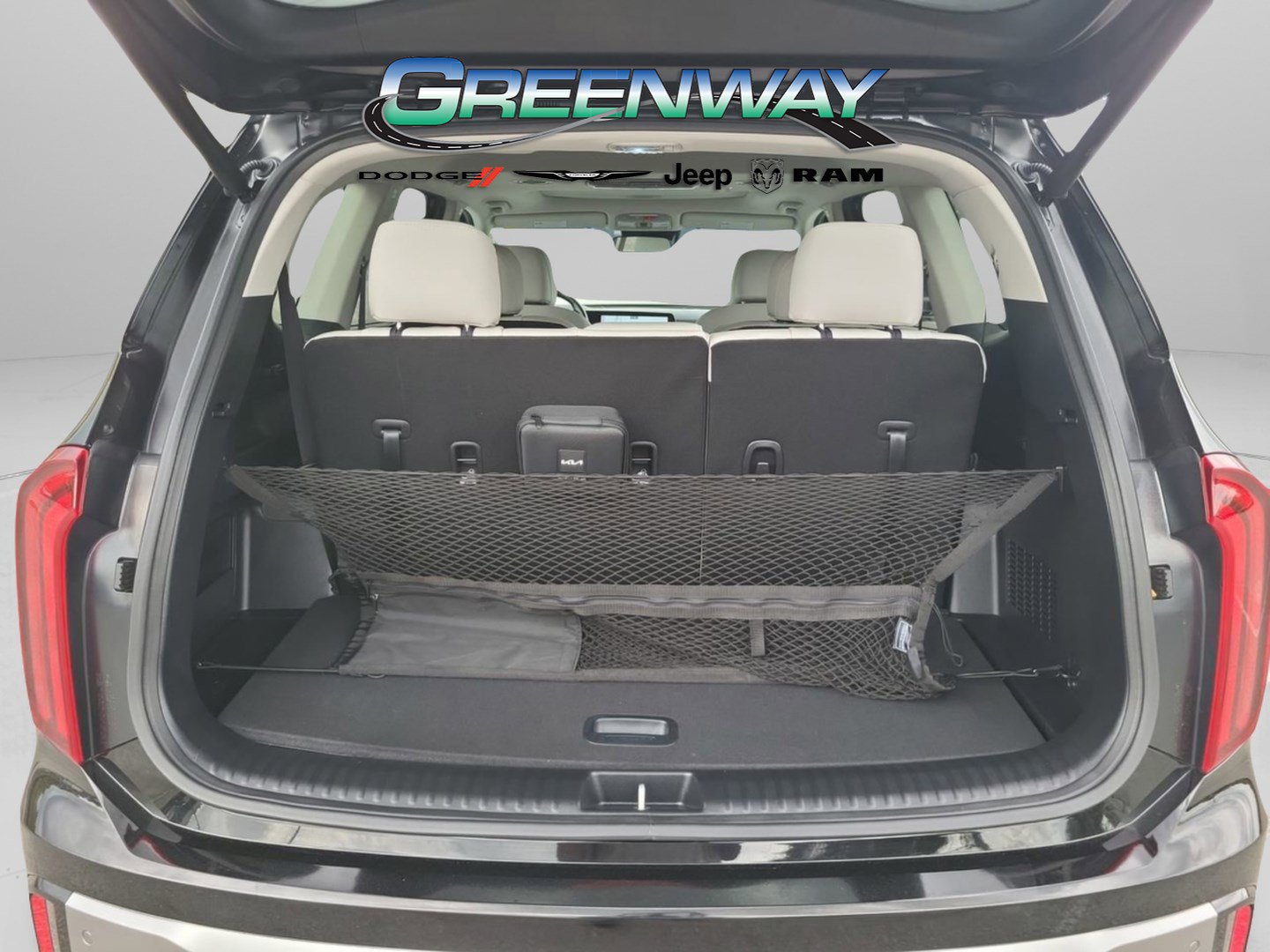 Used 2025 Kia Telluride S image 7